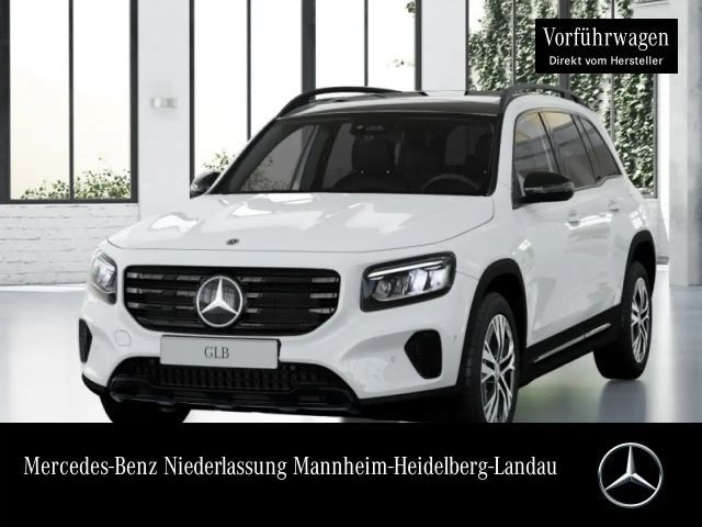 Mercedes-Benz GLB 200 2025 Benzine