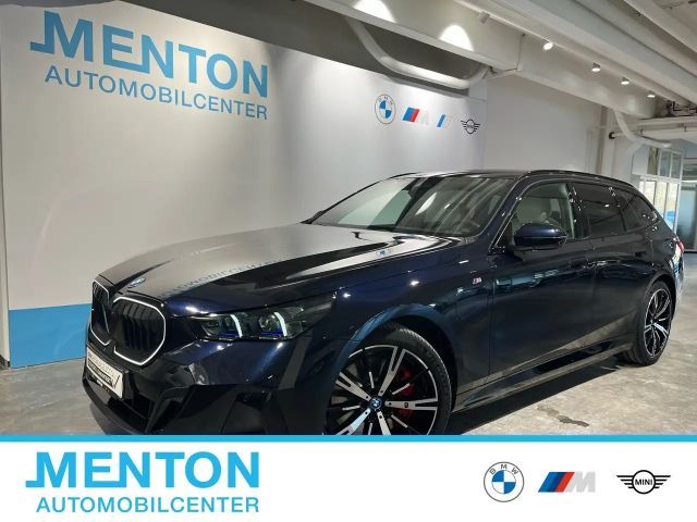 BMW 550 e xDrive M-Sportpaket/AHK/20"/ad.LED/Harman 2025 Hybride / Benzine