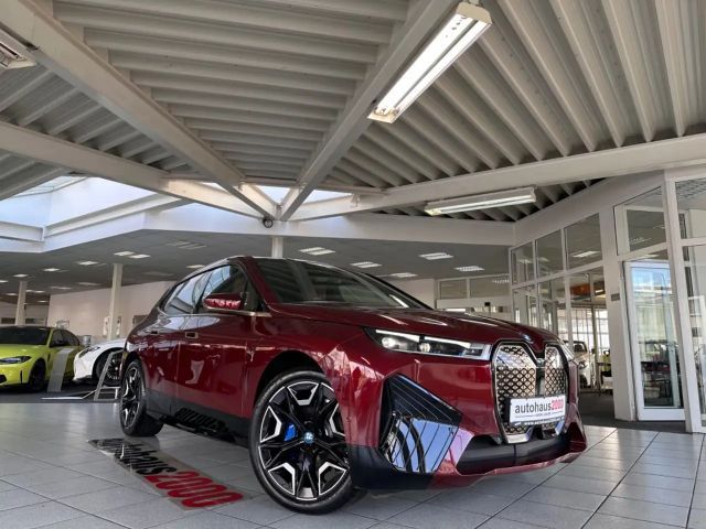 BMW iX 50 xDrive Sportpaket BMW Live Cockpit Prof. 2021 Elektrisch