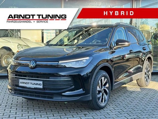 Volkswagen Tiguan 1.5 TSI eHybrid 150kW DSG Life ACC LED 2025 Hybride / Benzine
