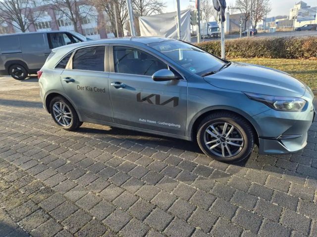 Kia Ceed / cee'd
