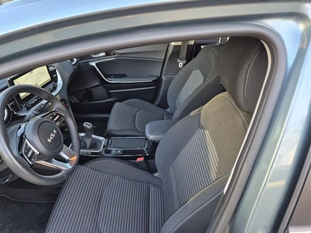 Kia Ceed / cee'd