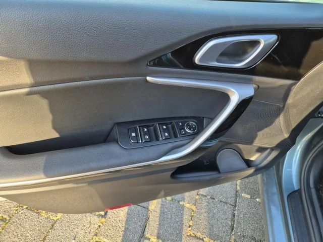 Kia Ceed / cee'd