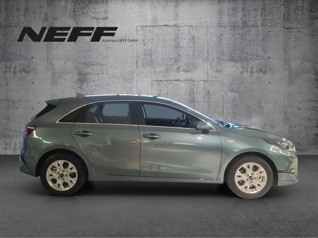 Kia Ceed / cee'd
