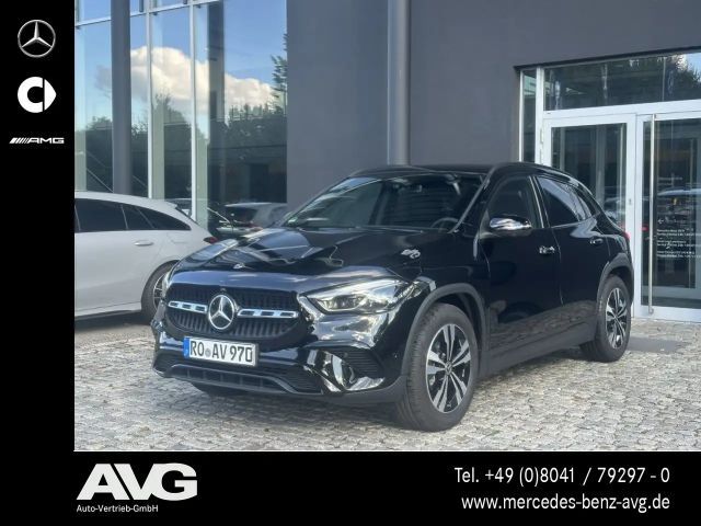 Mercedes-Benz GLA 200 GLA 200 Progressive Edition Pano AHK Multibeam LED 2025 Benzine
