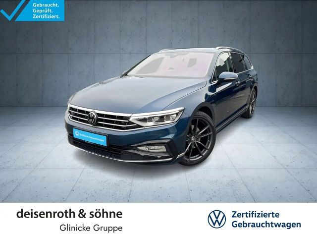 Volkswagen Passat Variant Elegance R-Line 2.0 TSI AHK/Pano/ 2022 Benzine