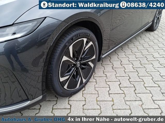 Mazda 6e