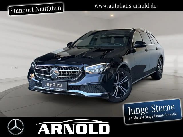 Mercedes-Benz E 220 E 220 T d Avantgarde LED Kamera WIDESCREEN Navi 2022 Diesel