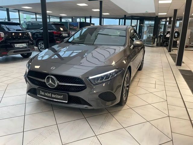 Mercedes-Benz A 180 Progressive Line Advanced *AHK 2024 Benzine