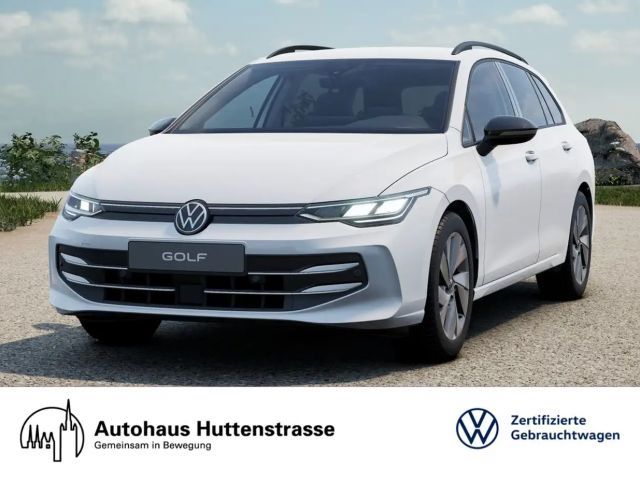 Volkswagen Golf VIII Variant 1.5 TSI Goal KAMERA AHK 2025 Benzine