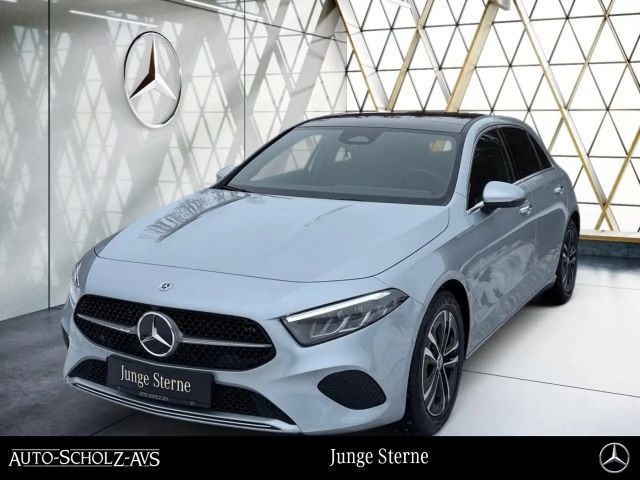 Mercedes-Benz A 200 Progressive AHK*Panorama*Kamera*LenkradHz 2024 Benzine