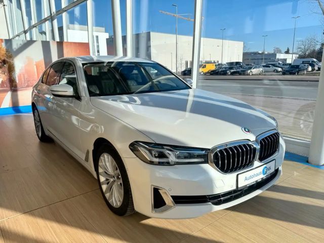 BMW 540 i xDrive Lim. Head-Up Laser Leder LHZ H&K ACC 2022 Benzine