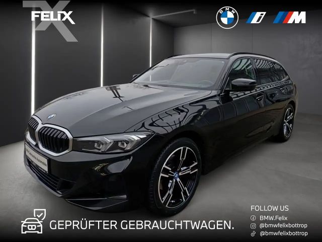 BMW 320 i Touring+PANORAMA+ANH.KUPPLUNG+HARMAN KARDON 2024 Benzine