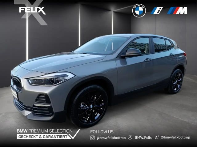 BMW X2 sDrive18i Advantage+AUTOMATIK+NAVI+DR.ASSIST+DAB+L 2023 Benzine