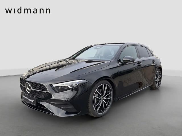 Mercedes-Benz A 200 Kompaktlim. AMG-Line*Night*Multbeam*AHK 2026 Benzine