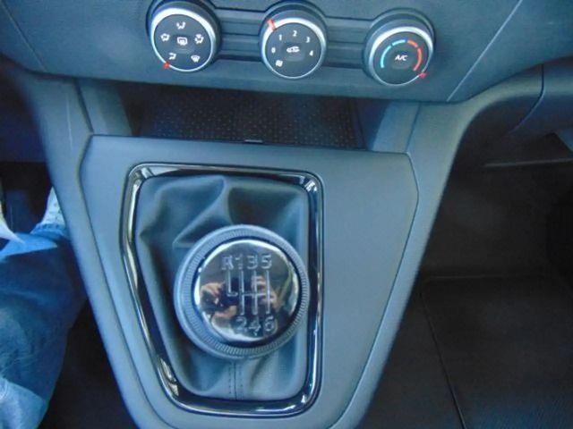 Nissan Townstar