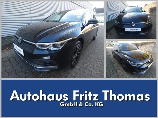 Volkswagen Golf VIII 1.5 eTSI DSG Move LED Navi AHK SHZ PDC Klima 2023 Benzine