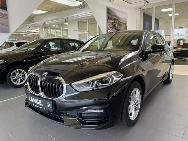 BMW 118 i Aut. Sport Line Sitzh. HiFi LRH el.Heckk.RFK 2024 Benzine