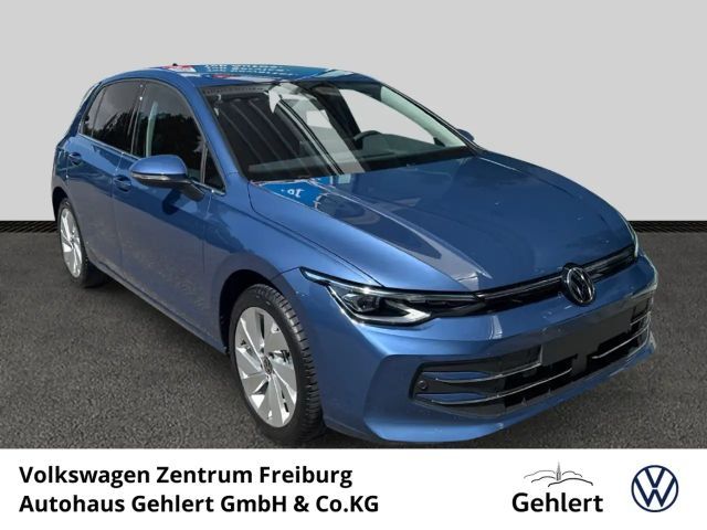 Volkswagen Golf Style 1.5 eTSI ACC IQ.Light Sitzheizung 2026 Benzine