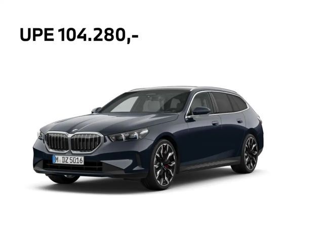 BMW 540 d xDrive Touring M Sport Leder Park-Assistent B&W 2026 Diesel
