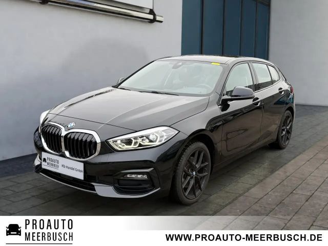 BMW 118 i Sport Line ADAPTLED/PARKASSIST/HIFI/NAVI/CARPLAY 2024 Benzine