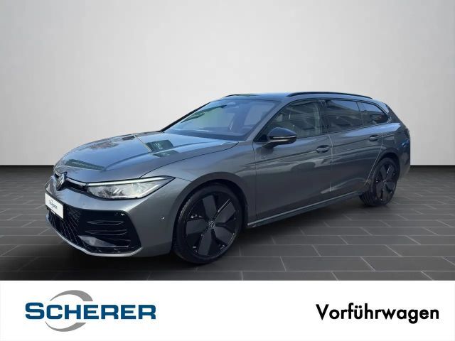 Volkswagen Passat R-Line "Signature", 4Motion, Pano, AHK el 2026 Diesel