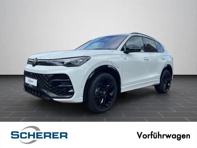 Volkswagen Tiguan R-Line BlackStyle, eHybrid, AHK, HD-Matri 2026 Hybride / Benzine