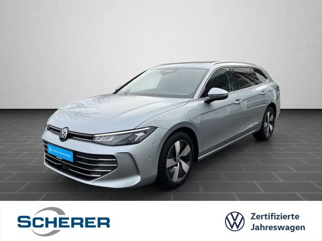 Volkswagen Passat 2025 Hybride / Benzine