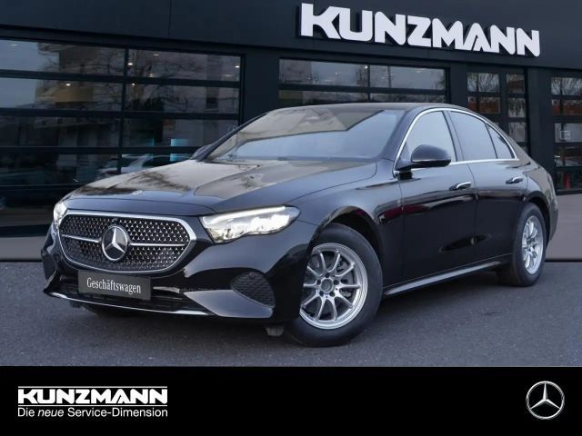 Mercedes-Benz E 200 d Limousine Avantgarde Distronic Kamera 2026 Diesel