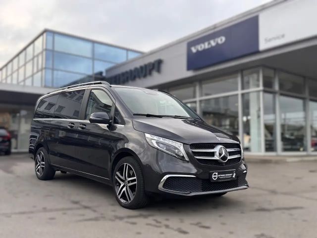 Mercedes-Benz V 300d*ANTGARDE EDITION 4MATIC lang*360°AHK*3,2T 2022 Diesel