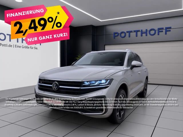 Volkswagen Touareg 3.0 TDI V6 Tiptronic 4M R-LINE AHK LUFT 2025 Diesel