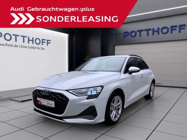 Audi A3 40 TFSIe NAVI LED KAMERA SITZHZG 2025 Hybride / Benzine