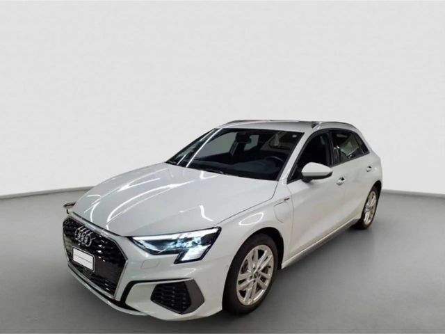 Audi A3 40 TFSIe S LINE KAMERA NAVI KLIMA L 2024 Hybride / Benzine