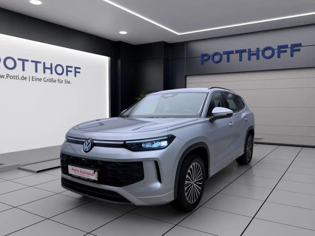 Volkswagen Tayron 1.5 eTSI DSG LIFE NAVI AHK KAMERA KLIMA 2025 Benzine
