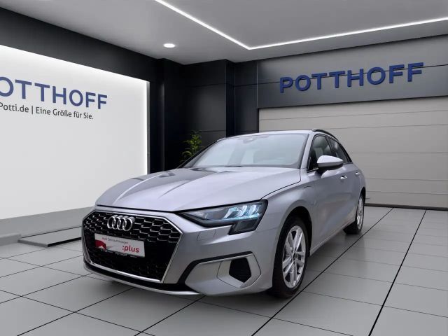 Audi A3 40 TFSIe ADVANCED NAVI SHZG PDC VIR 2024 Hybride / Benzine