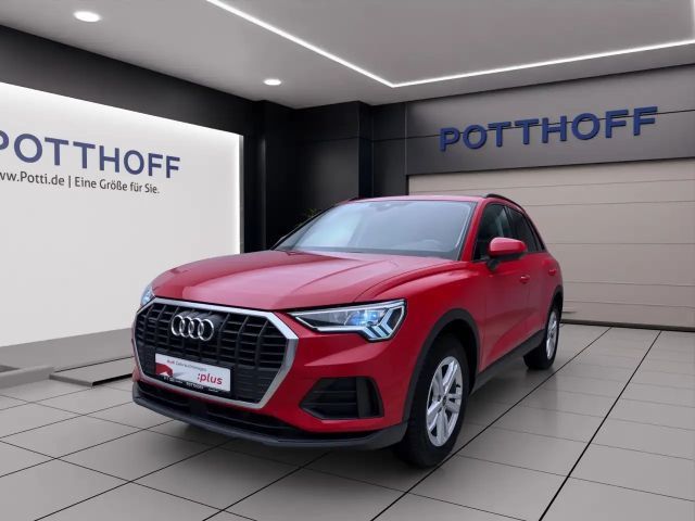 Audi Q3 40 TDI Q PDC AHK KAMERA NAVI eKLAPPE 2023 Diesel