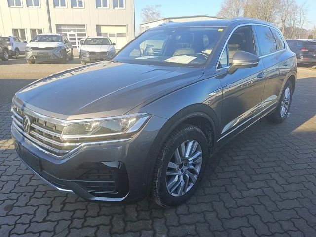 Volkswagen Touareg R-Line 4Mot.*20Zoll*PANORAMA*LUFT*HIFI*MASSAGE*ACC 2022 Diesel