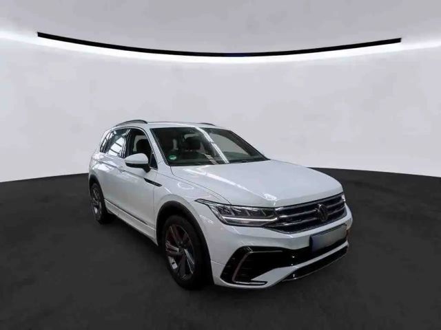 Volkswagen Tiguan 2023 Benzine