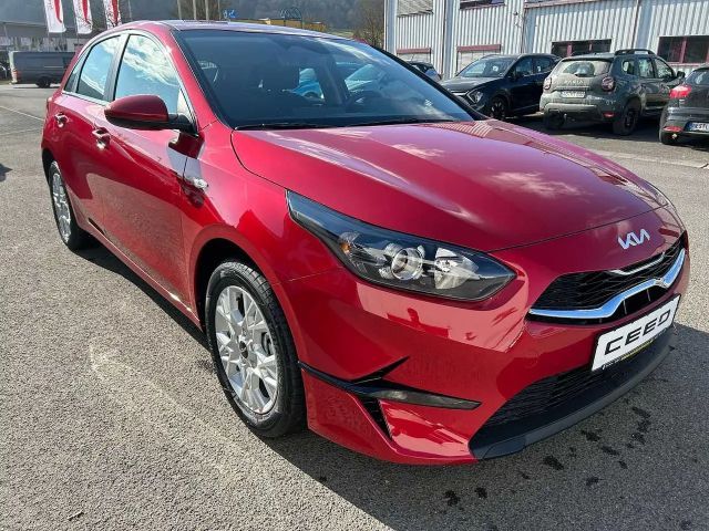Kia Ceed / cee'd