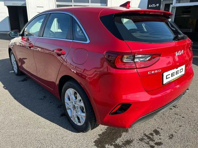 Kia Ceed / cee'd