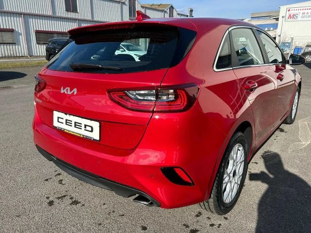 Kia Ceed / cee'd