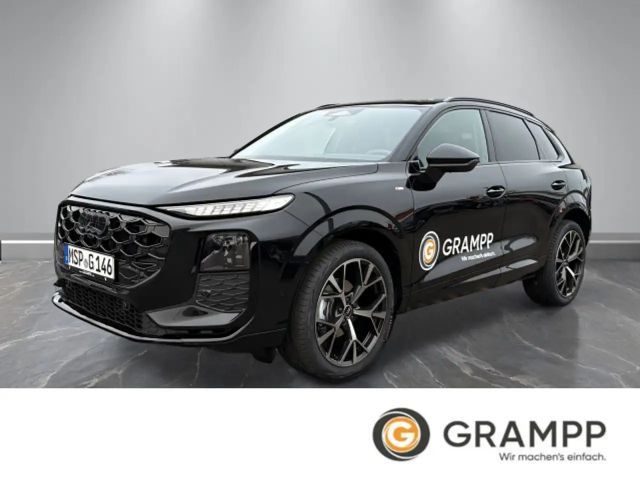 Audi Q3 SUV TFSI KAMERA+TECH PLUS+AHK+ACC+BT+S-LINE+ 2026 Benzine