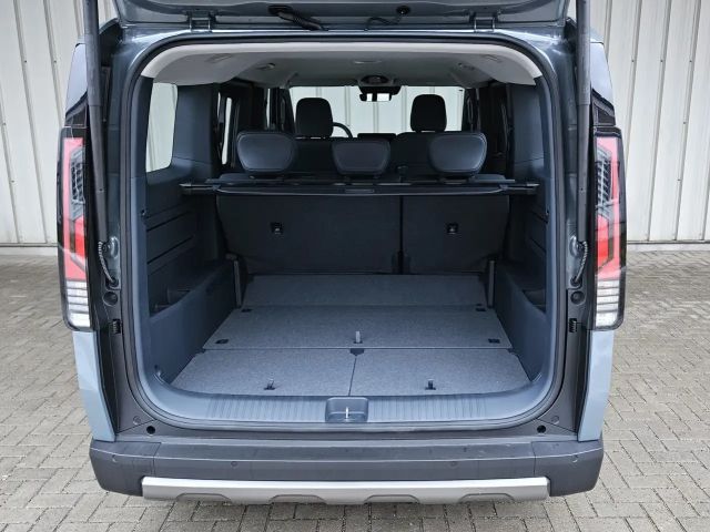 Kia PV5 Passenger