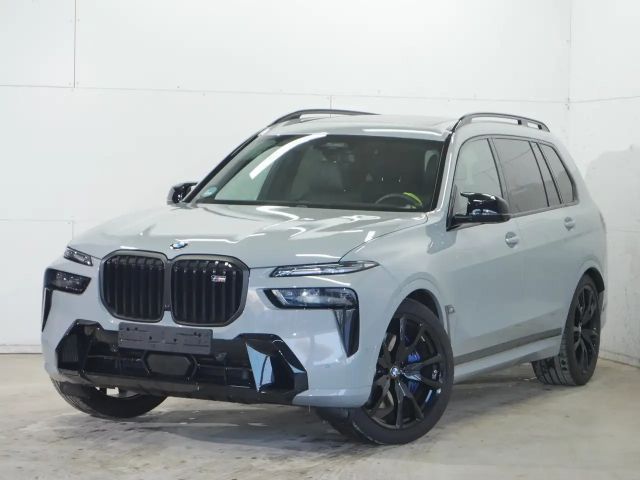 BMW X7 M 2025 Benzine