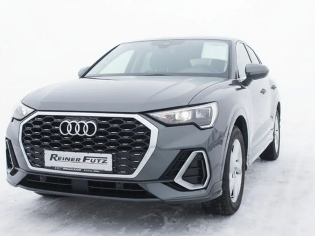 Audi Q3 2021 Benzine