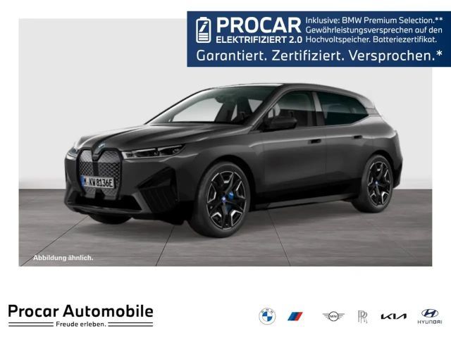 BMW iX xDrive40 M Sport HUD PANO ACC AHK RFK NAVI 2023 Elektrisch