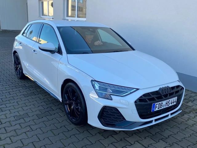 Audi A3 35 TFSI S line 2025 Benzine