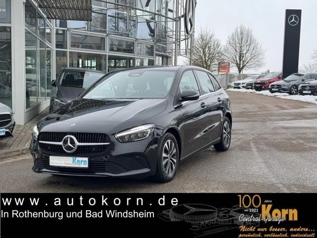Mercedes-Benz B 180 EntryAdvance AHK Kamera WinterP+M&S16" LED 2025 Benzine