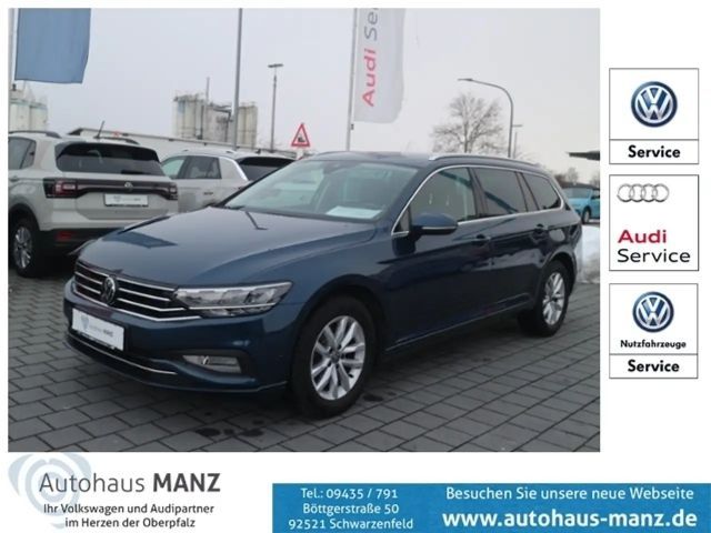 Volkswagen Passat Variant 2.0 TDI Business KLIMA LED NAVI ALU 2023 Diesel