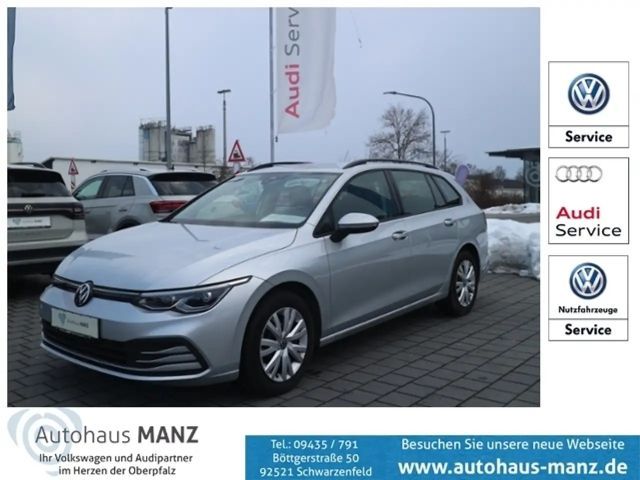 Volkswagen Golf Variant VIII Variant 1.5 eTSI Life DSG KLIMA LED NAVI ALU 2023 Benzine